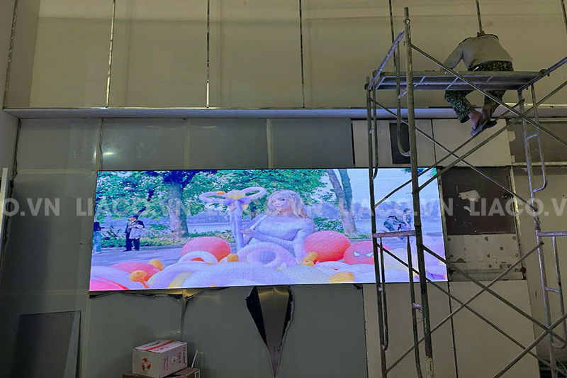 Thi công màn hình LED P2 trong nhà, Cầu Giấy, HN