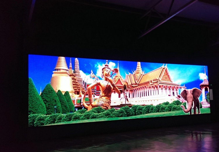 Màn hình LED P1.667 trong nhà 1