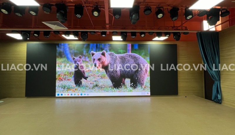 Thi công màn hình LED P2.5 kích thước 23.692m2 tại Lào Cai 3