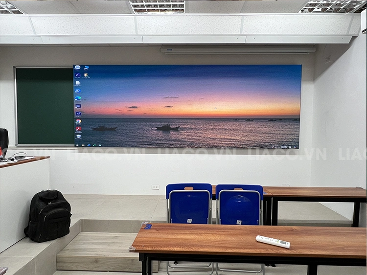 Lắp đặt màn hình LED P2.5 trong nhà tại Trung tâm giáo dục TQB