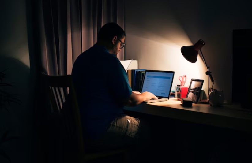 1.1. Những yếu tố từ màn hình LCD ảnh hưởng đến mắt 1