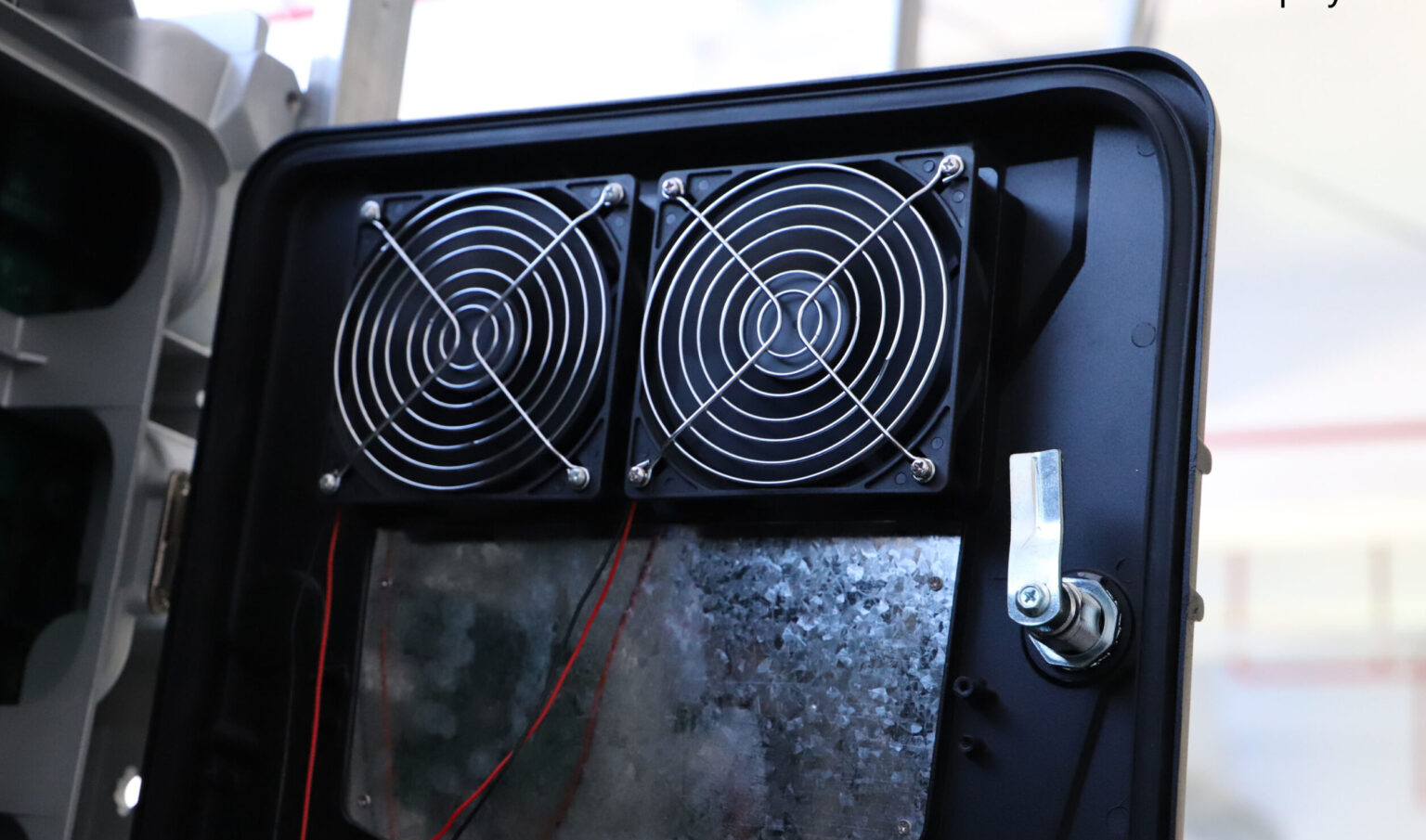 Tương tác giữa bộ tản nhiệt và quạt làm mát 1