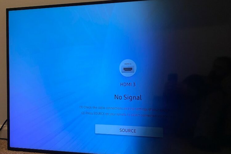 Màn hình LCD bị đơ, không nhận tín hiệu đầu vào