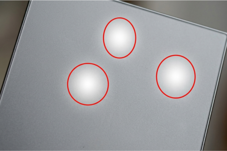 Màn hình LCD bị đốm trắng có nghiêm trọng không, xử lý thế nào? Màn hình LCD bị đốm trắng có nghiêm trọng không, xử lý thế nào?